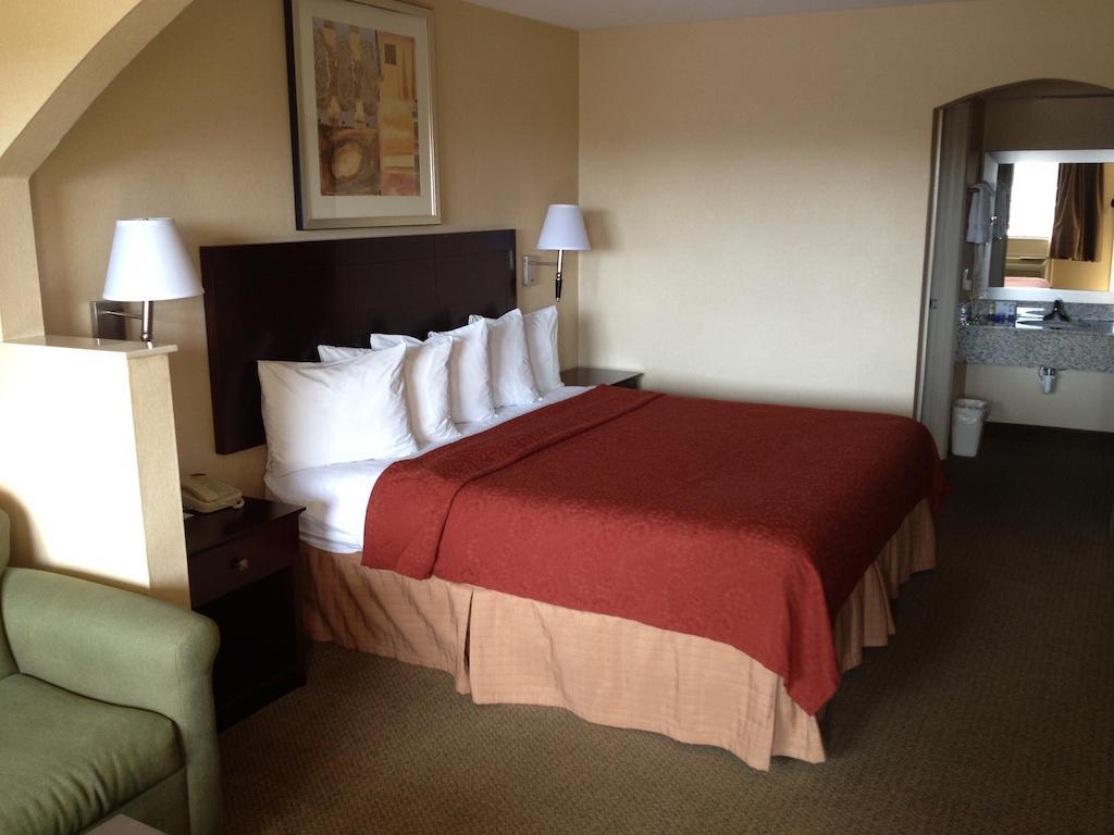 Quality Inn Carthage Quarto foto